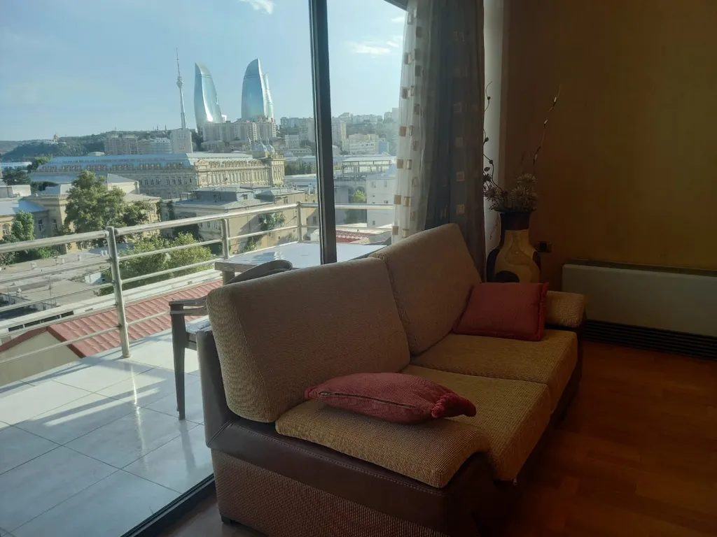 Квартира с видом на море и Пламенные Башни — аренда посуточно в Баку