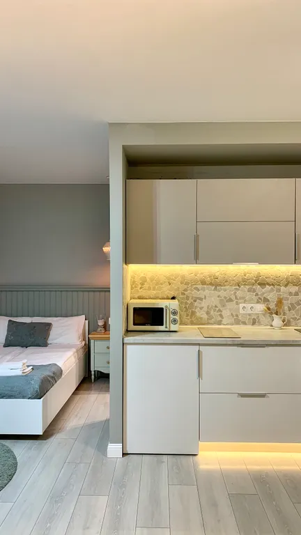 Апартаменты у озера и леса.