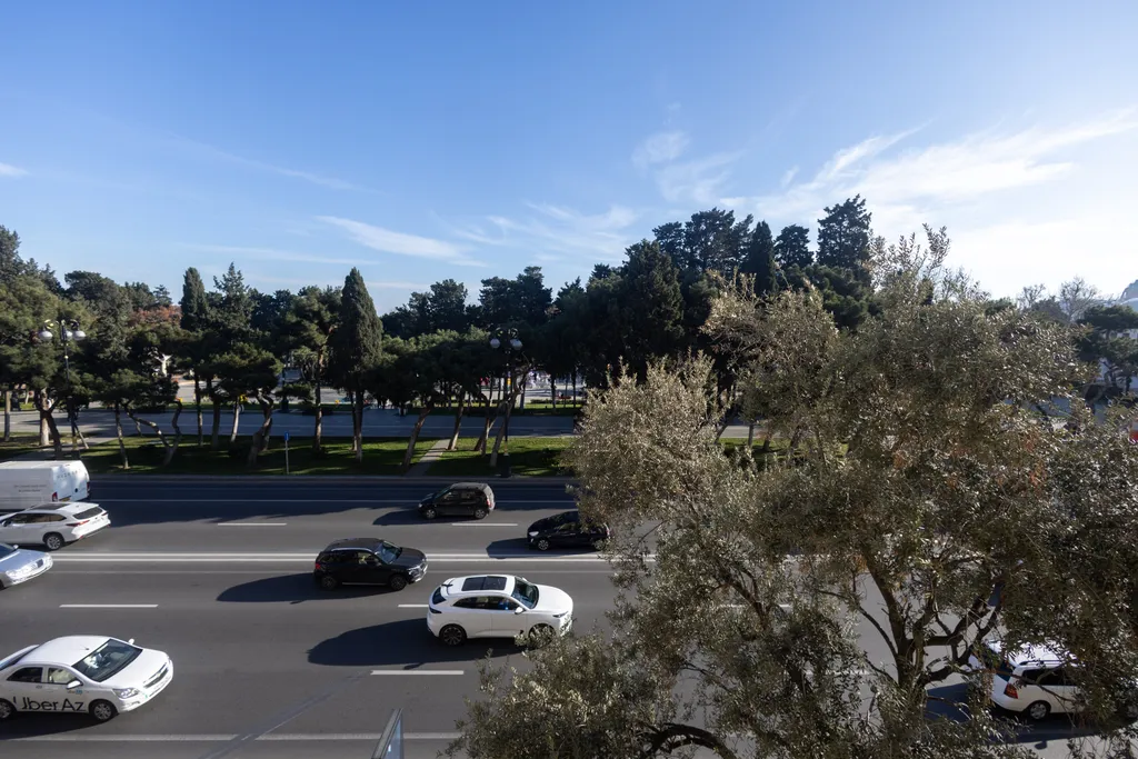 Апартамент с видом на бульвар на Торговой