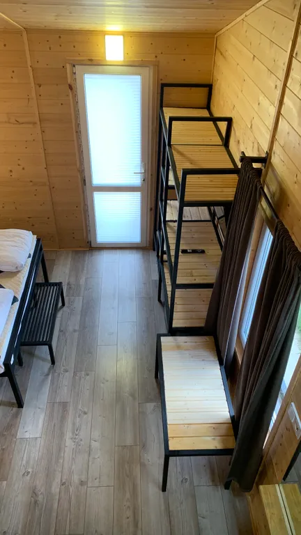 Трехместный лофт