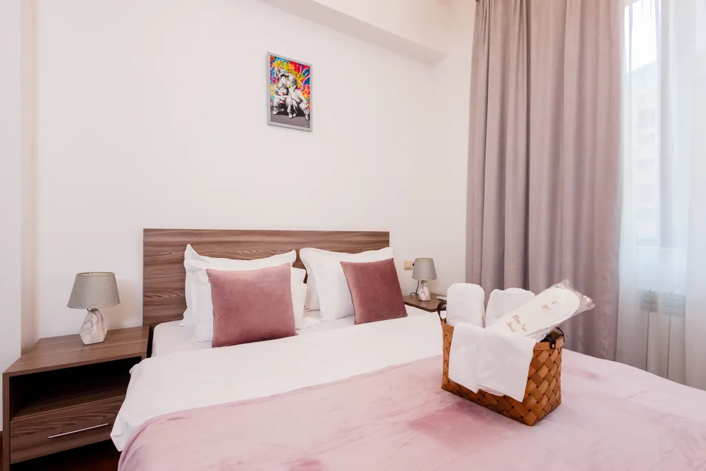 Квартира с 1 спальней у Площади Республики