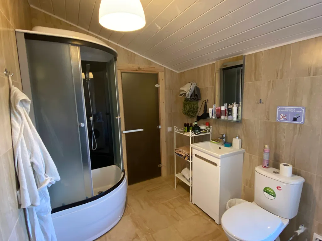 Барнхаус с баней и панорамными окнами