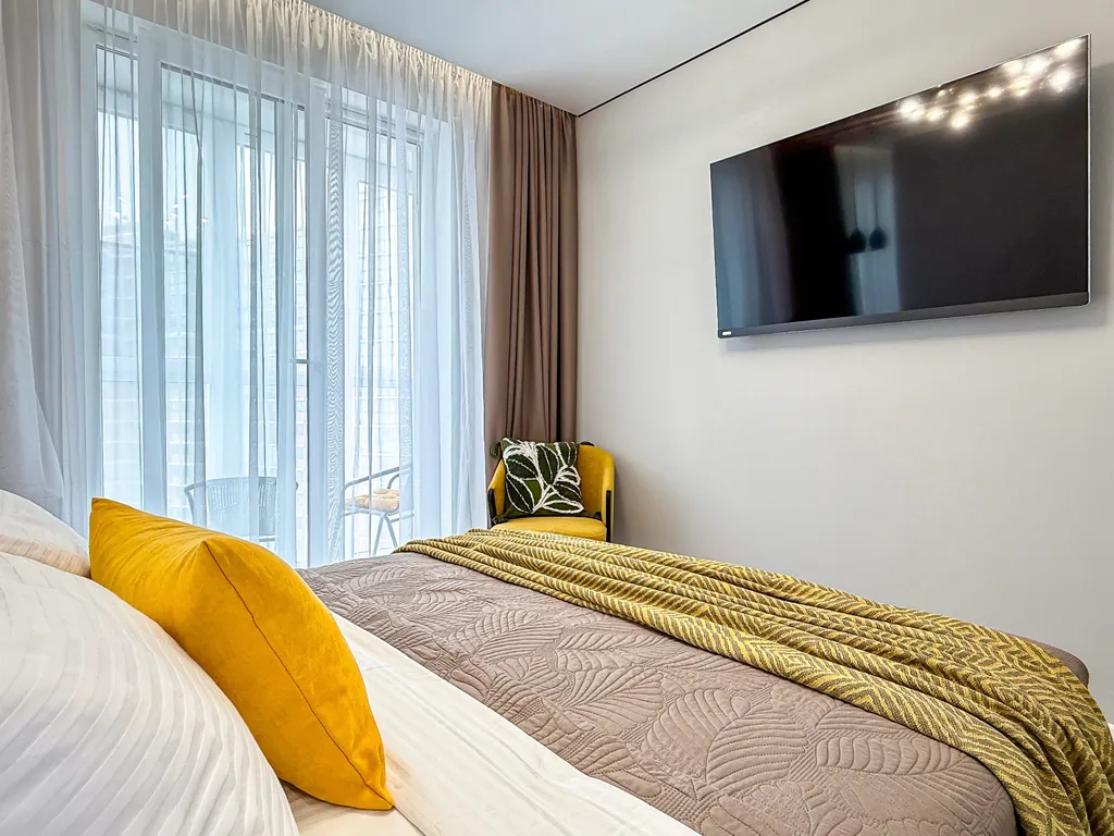 Дизайнерская квартира Лимонад