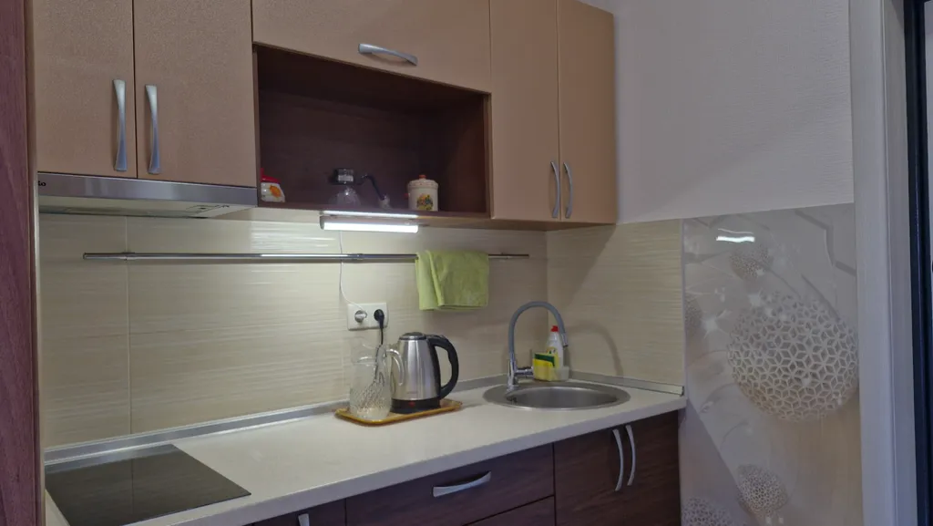 Свежая 1-комнатная квартира с дизайнерским ремонтом