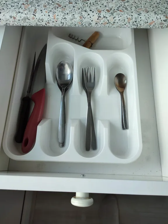 Чистая квартира с балконом, с wi-fi в центре города