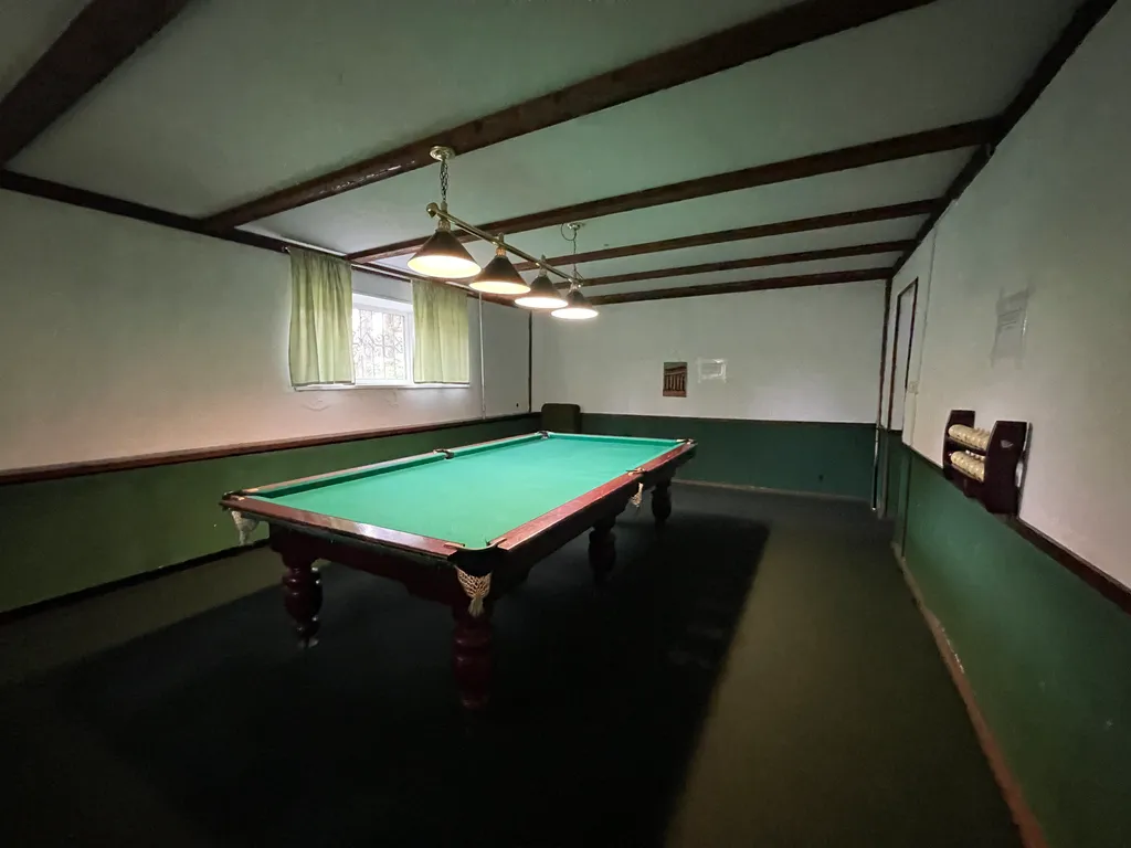 6-комнатный Дом