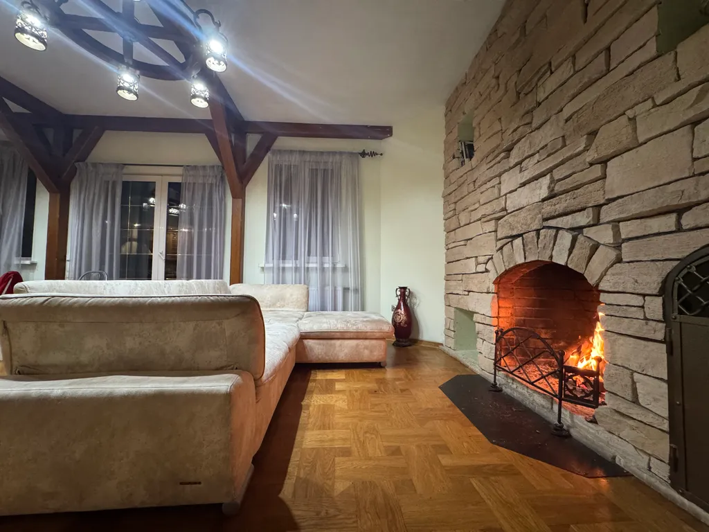 Коттедж у реки