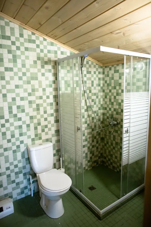 Коттедж Отдельный, уютный дом в 100 метрах от моря — Новоотрадное