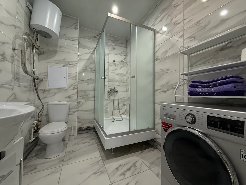 Квартира-студия в центре на 18 этаже