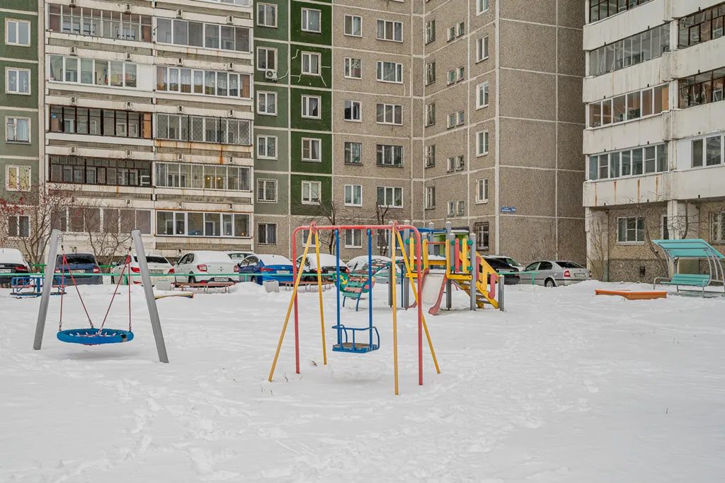 Уютная 3-к квартира на улице Калинина 10!