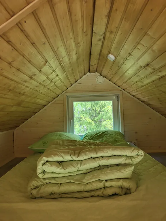 Домик с банькой у реки N5