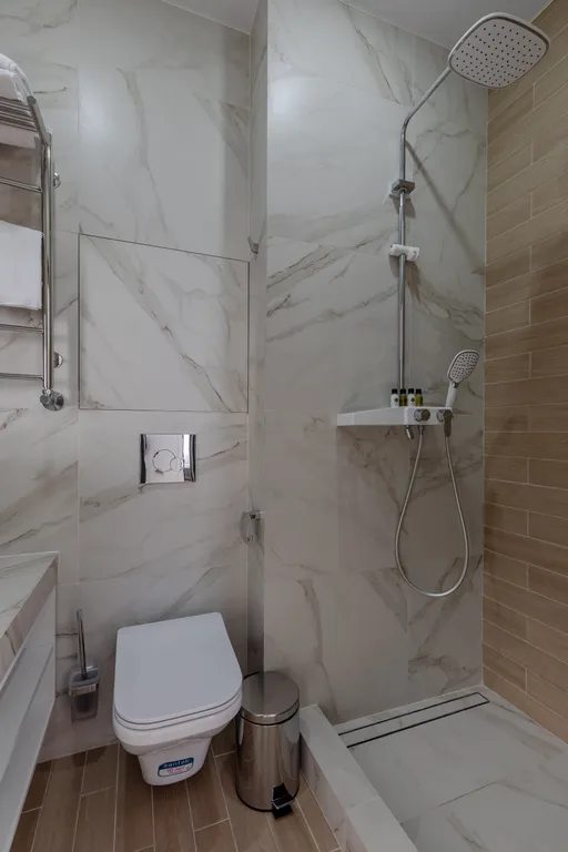 Семейный номер с видом на горы и кухонной зоной