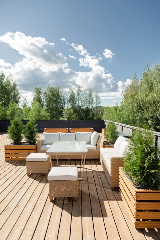 Коттедж Коттедж с панорамными окнами и террасой на крыше — Разметелево