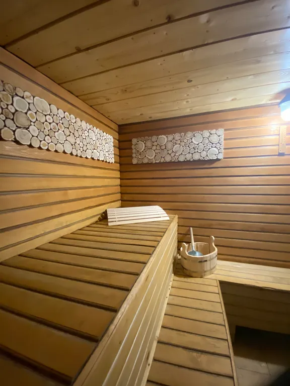 Коттедж для больших компаний на Алтае