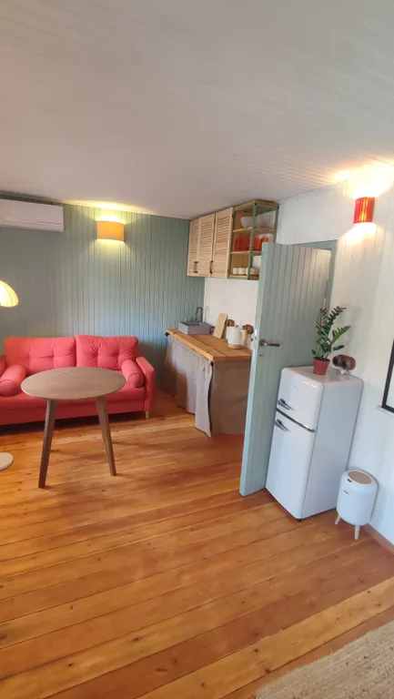 Уютный домик с баней на территории Тихого пруда