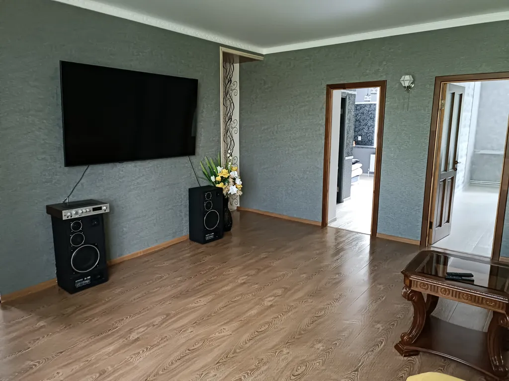 Апартаменты в частном загородном доме с видом на горы