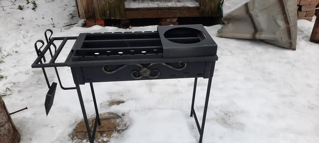 Новый деревянный дом в живописном месте