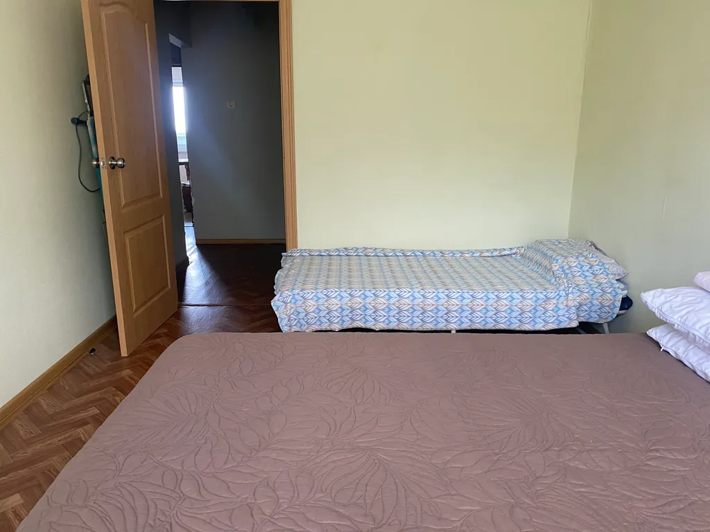 Первая речка, рядом с пляжем на мысе Кунгасный