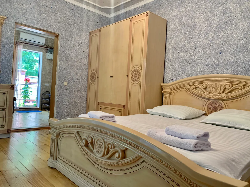 Уютный небольшой дом с кухней и сауной