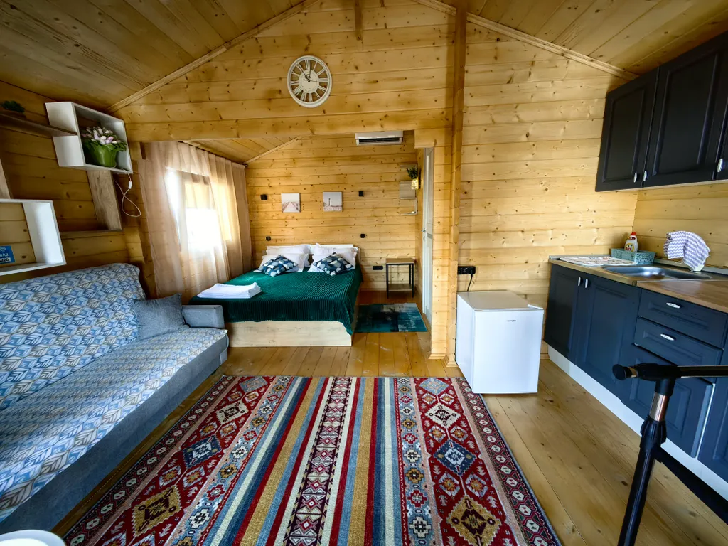 Уютный деревянный дом