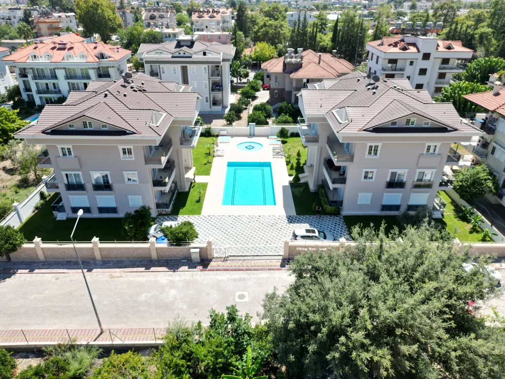 Квартира с 2 спальнями и садом