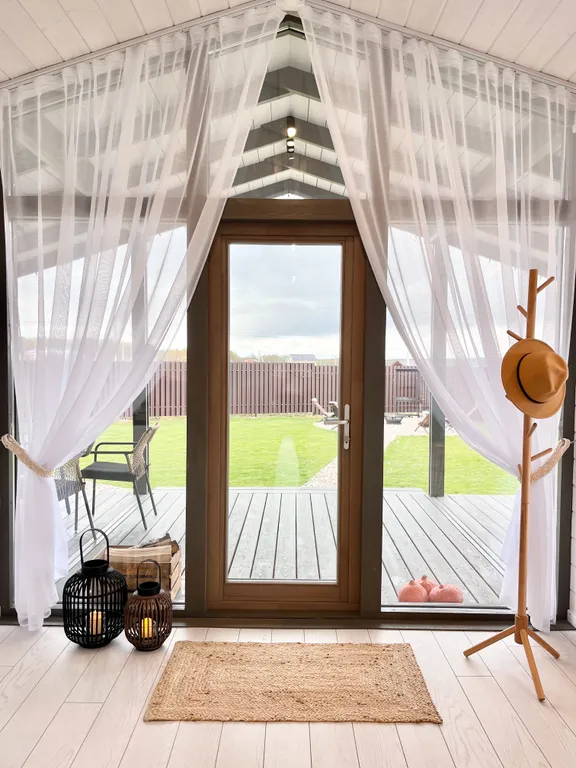 Панорамный барн в стиле Дубльдом с баней и чаном