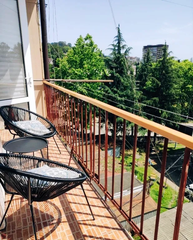 Уютная квартира с балконом — аренда посуточно в Сухум