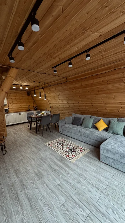 Уютный домик с панорамным видом на горы