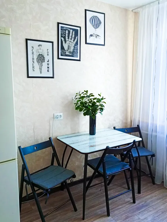 Большая трёхкомнатная квартира