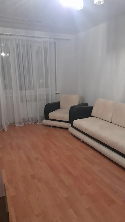 Просторная двушка в центре, на 8 гостей, с видом на Волгу