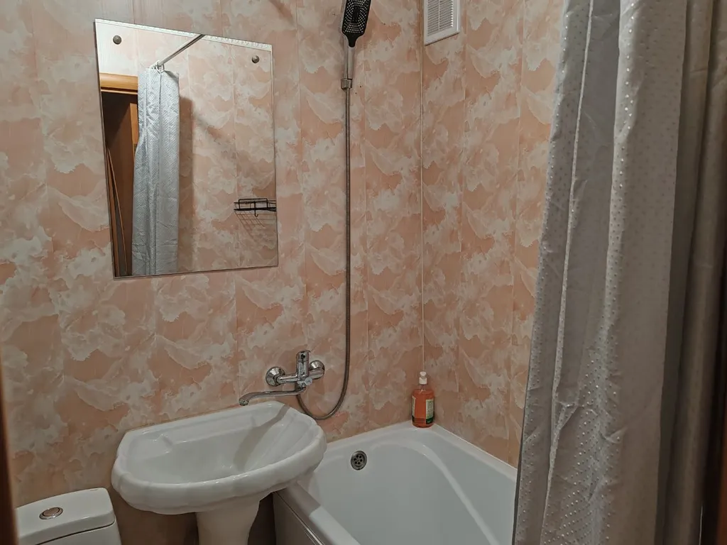 Квартиpа с хорoшим рeмонтом в цeнтpe