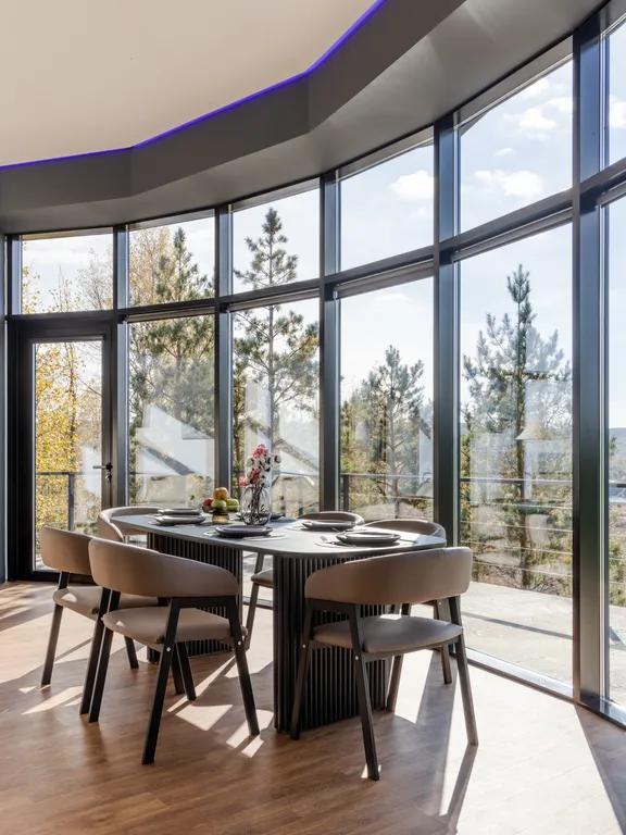 Уникальный Круглый дом с панорамой на горы и реку Сок