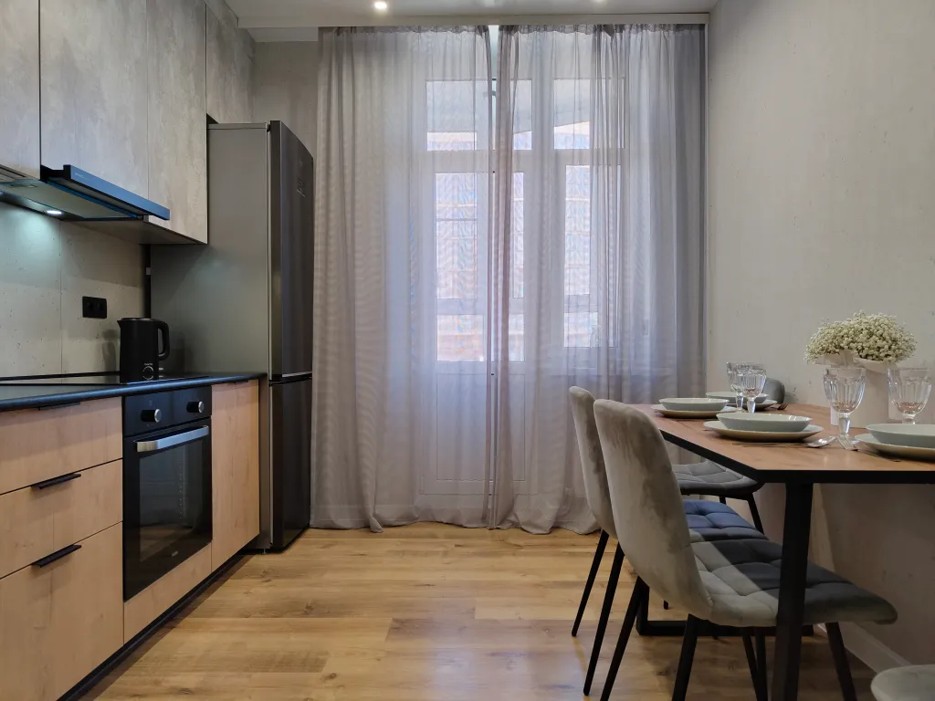 Стильная двухкомнатная квартира рядом с Экспоград-Юг