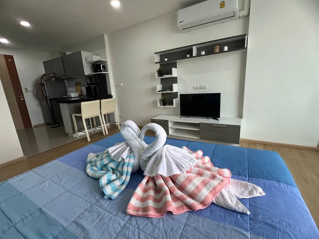 Студия после ремонта с удивительным видом с 8 этажа в центре Каты