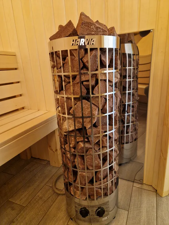 Коттедж с сауной комфорт-класса на реке Яхра