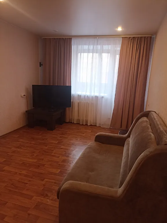 2-комнатная квартира рядом с ЖД Вокзалом — аренда посуточно в Иркутск