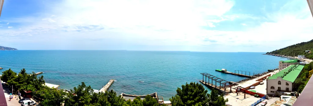 Супервидовая квартира в Ливадии рядом с морем — аренда посуточно в Ливадия