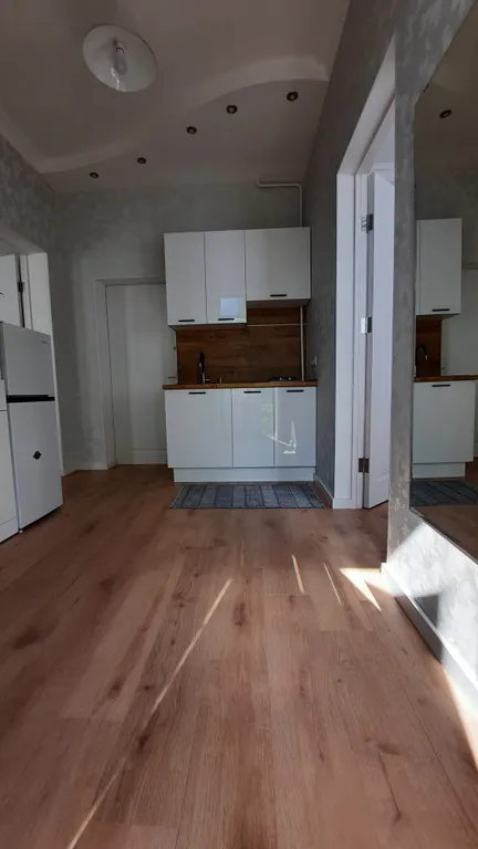 Квартира с отдельным входом на набережной