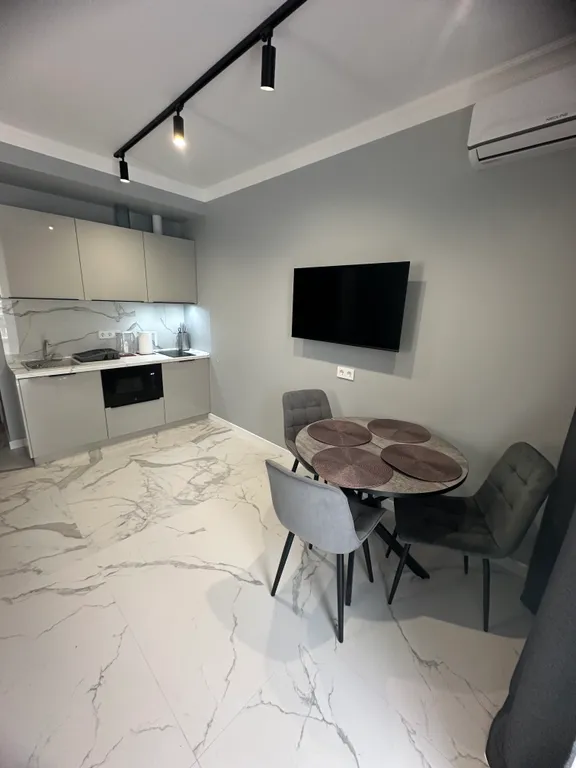 Уютная, стильная студия в ЖК Флора