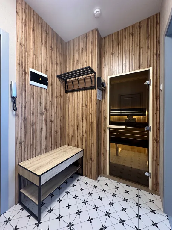 Современная квартира с сауной