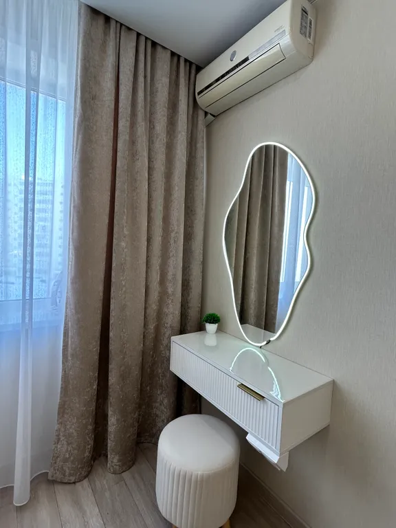 Апартаменты с шикарным ремонтом и удобным расположением