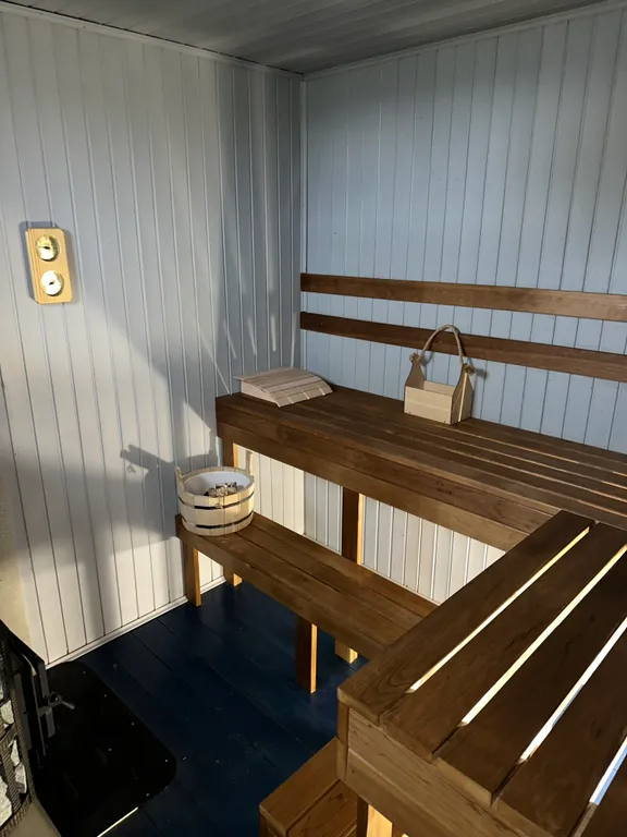 Семейный загородный дом с баней