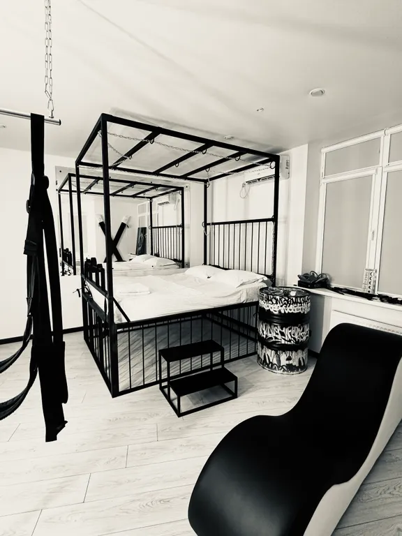 Квартира Апартаменты в стиле бдсм — аренда посуточно в Астрахань