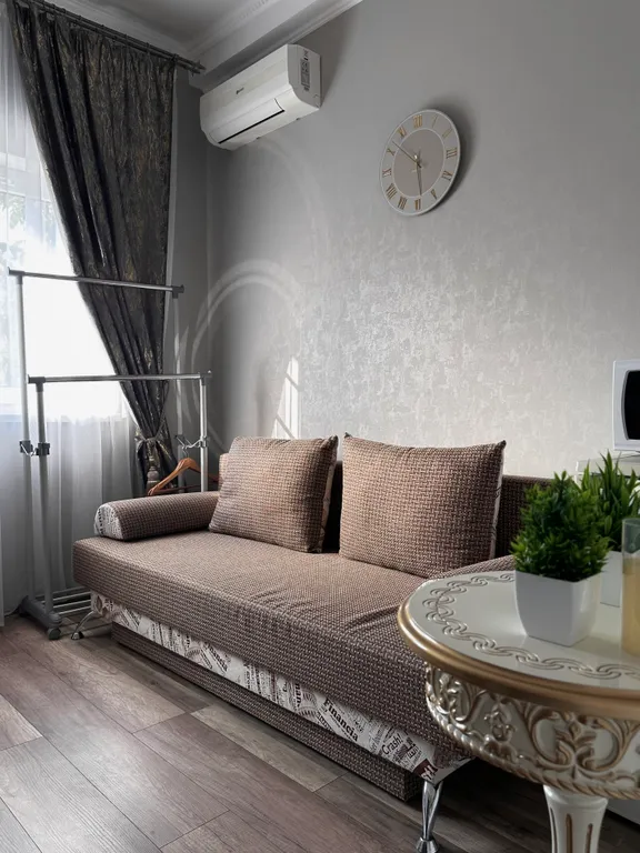 Двухкомнатный номер улучшенный комфорт в античном стиле, 2 этаж