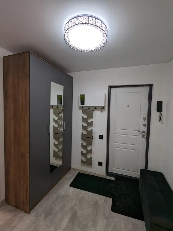 Двухкомнатная квартира рядом с Ледовым дворцом