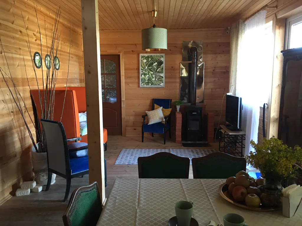 Уютный дом с пятью спальнями на берегу водохранилища