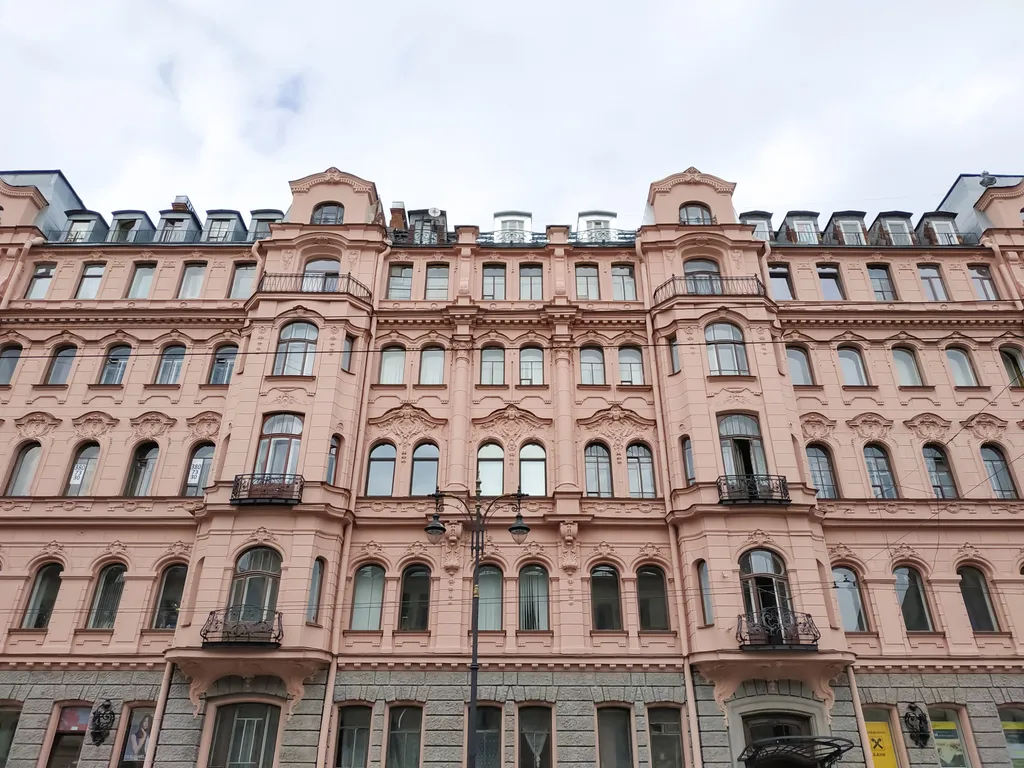 Современная студия в центре