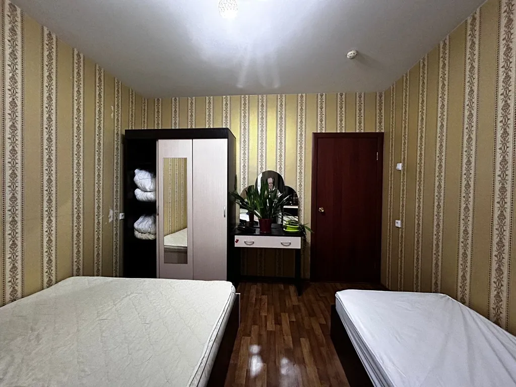 Современная квартира рядом с СК Заря и МНТК имени Федорова