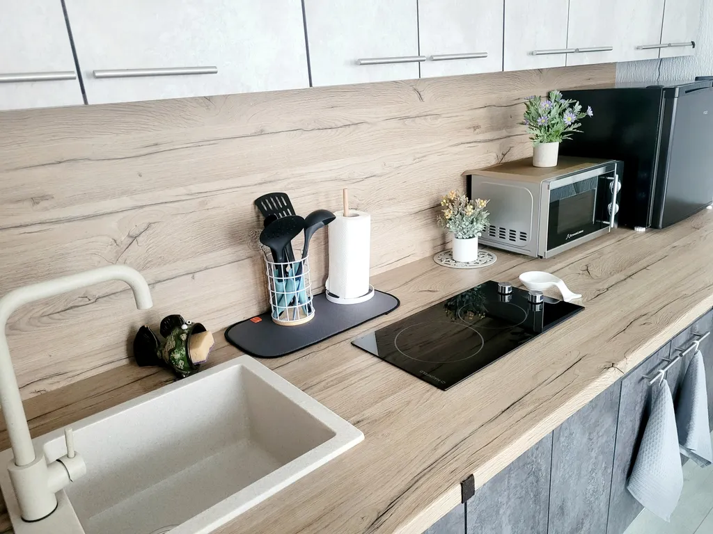 Уютные апартаменты с видом на церковь и на лес