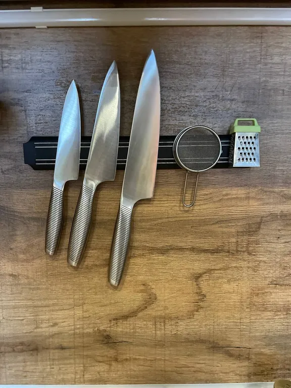 Солнечная стильная евродвушка в новом доме недалеко от центра города